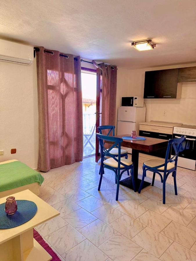 Hotel Вила Николета Sveti Vlas Esterno foto